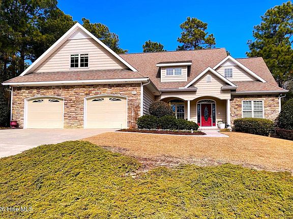 2nd image of 875 Monticello Drive #8
