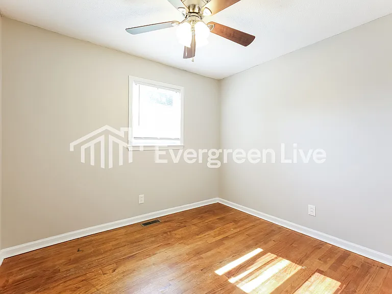 151 Leawood Dr — Photo 10