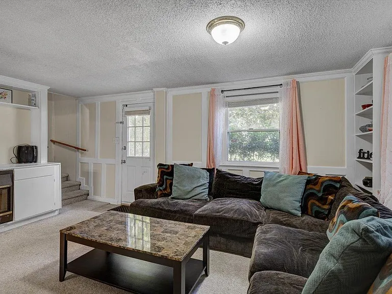 126 White Oak Dr — Photo 17