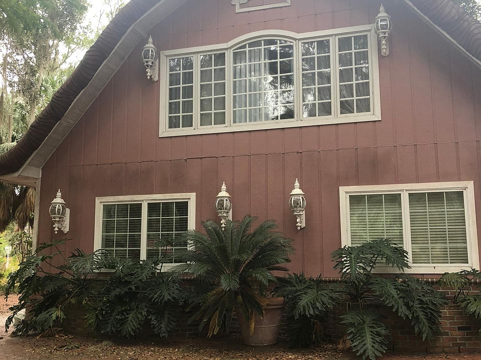 1st image of 974 SW Hamlet Cir