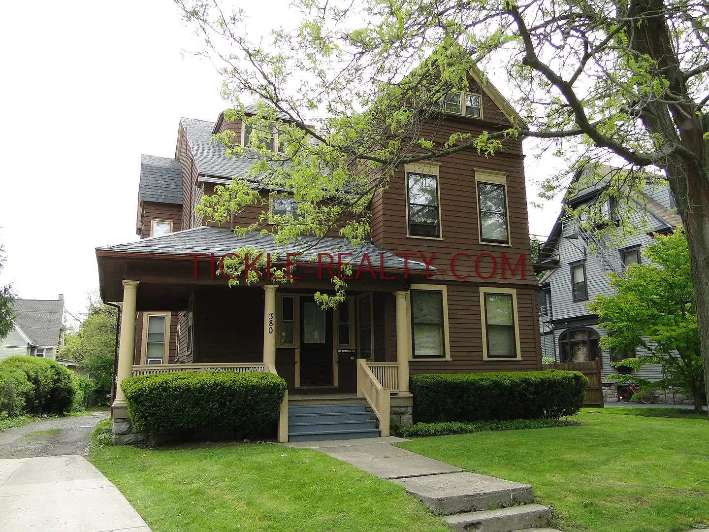 380 Oxford Street — Photo 1