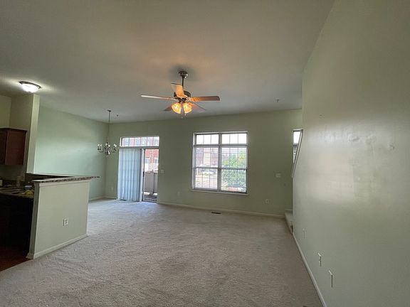 4th image of 39862 Rockcrest Cir