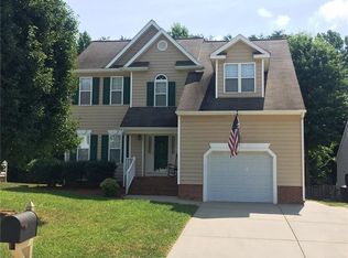 17 Topridge Ct, Greensboro, NC 27407