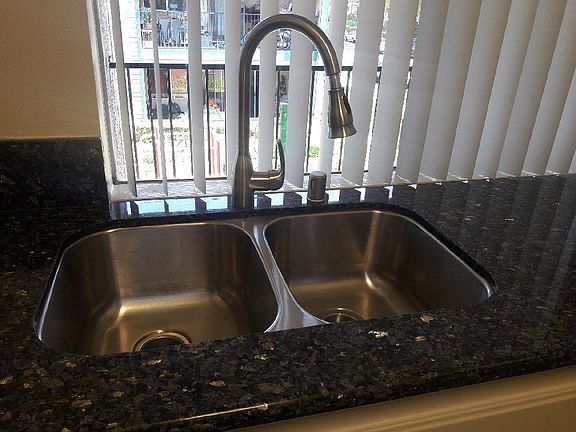 4th image of 122 S Ohio St APT 106