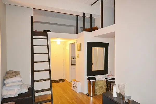 Rented by Bold New York | media 27