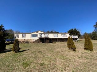 598 Old Stage Rd, Dandridge, TN 37725