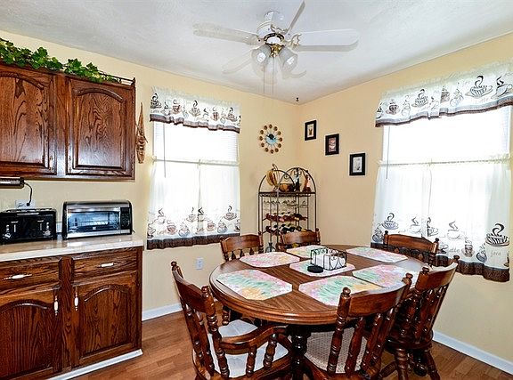 5th image of 223 Country Club Dr