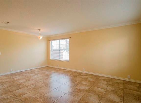 4th image of 2219 Breanna Way