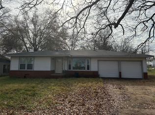 1122 Jefferson St E, Sulphur Springs, TX 75482