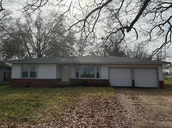 1122 Jefferson St E, Sulphur Springs, TX 75482