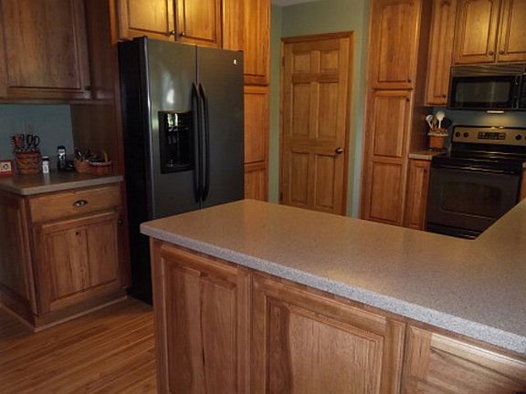 3rd image of 1221 Ohio Dr