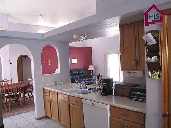 4th image of 3901 Wild Hollow Ct
