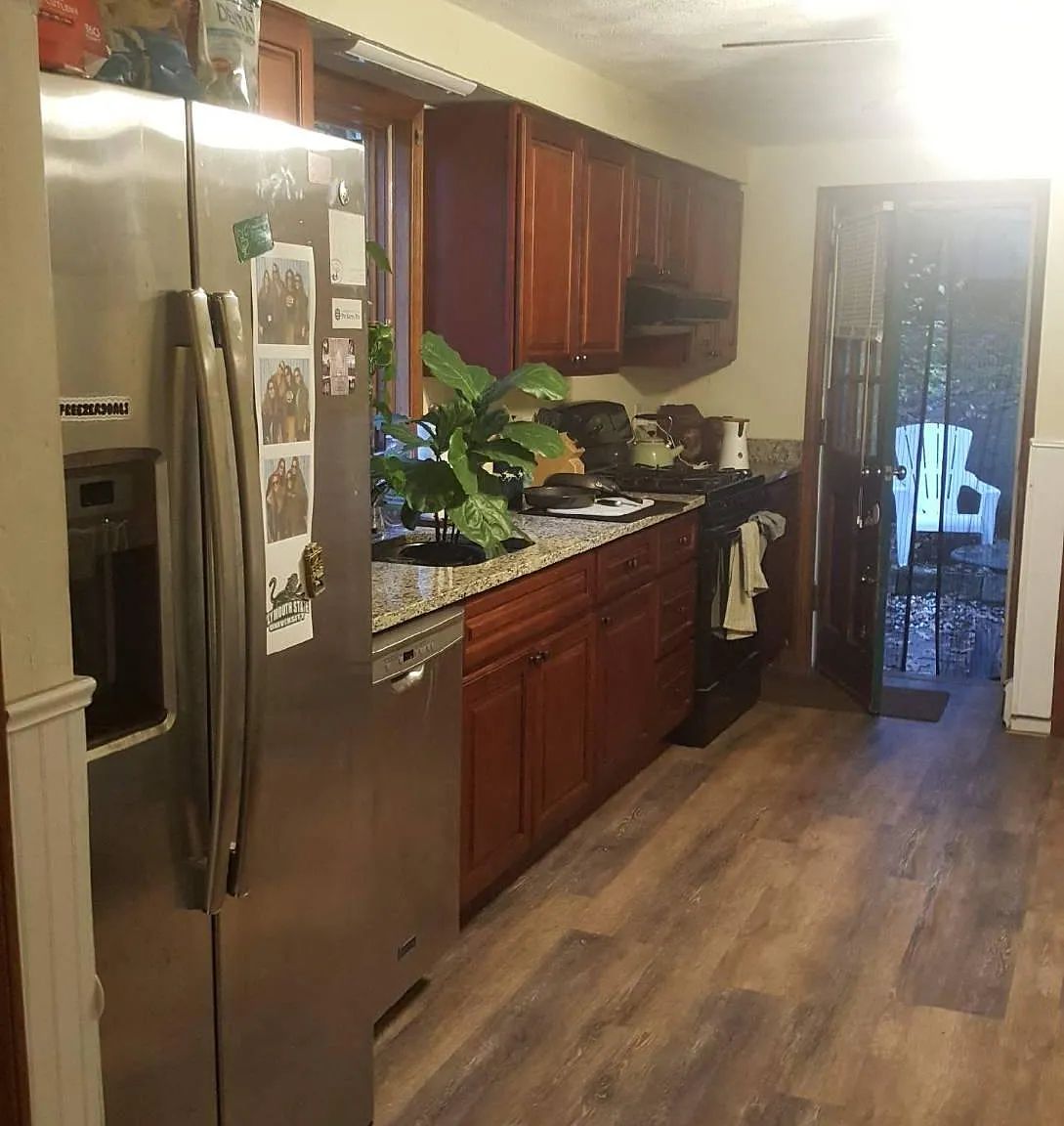 3 bed, 1.5 bath, 1400 sqft, $2,750 — Photo 2