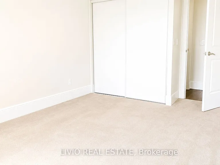 330 Burnhamthorpe Rd W #1406 — Photo 6