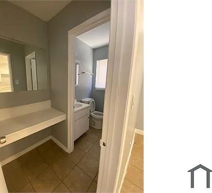13418 Roselle Ave #2 — Photo 2