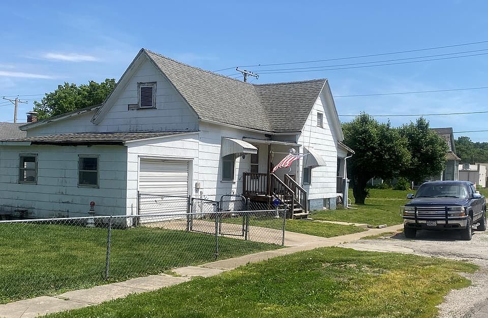 1st image of 1202 Walnut St