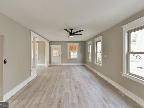 3rd image of 2246 Browning Rd