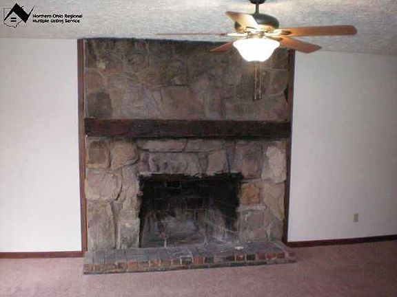 living rm fireplace