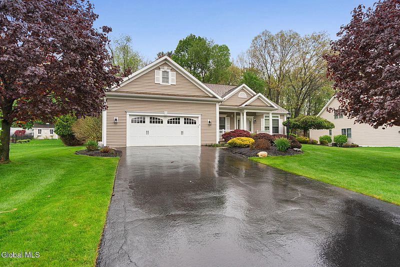 2nd image of 5 Brighton Drive