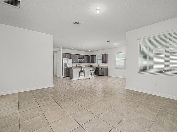 4th image of 7970 NW Greenbank Circle