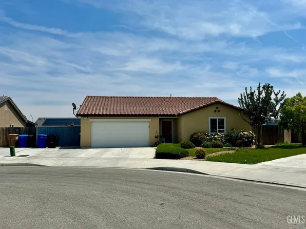 621 Woolrich Bay Dr, Bakersfield, CA 93307