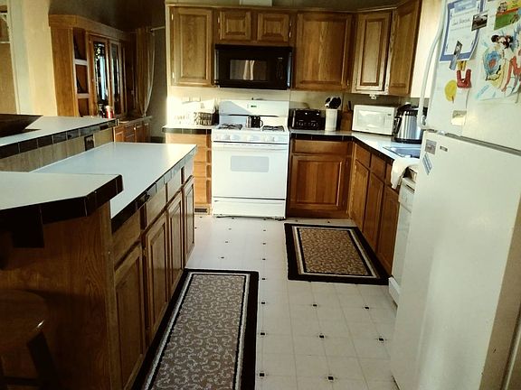 Kitchen, island, hallway