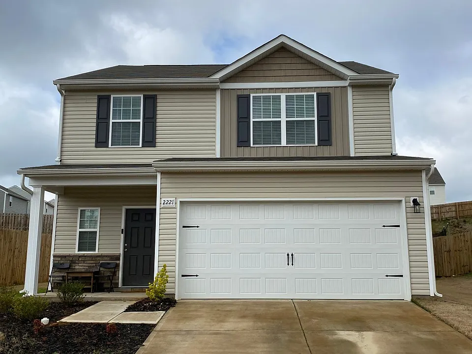 2221 Lanza Dr