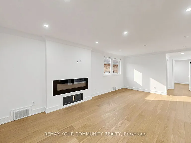 275 Betty Ann Dr — Photo 6