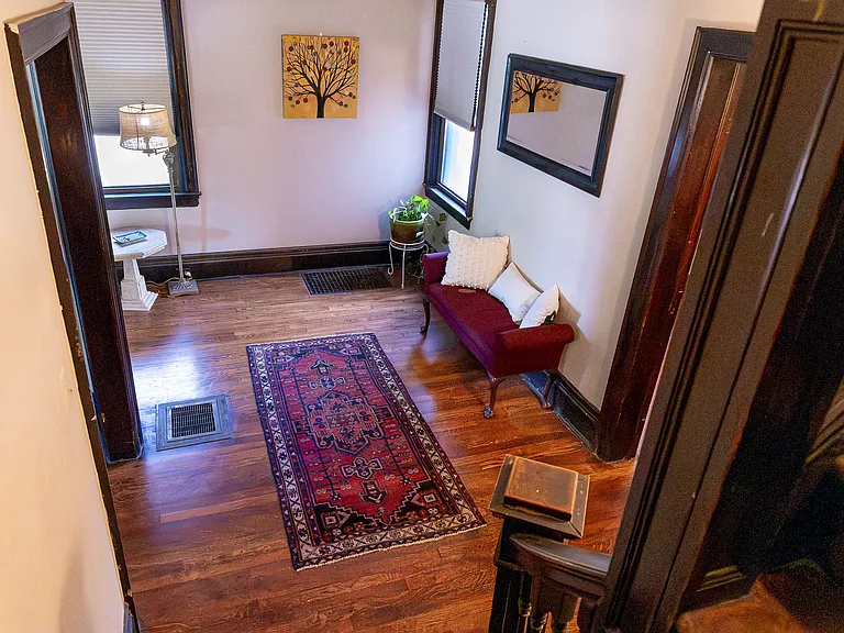 262 W Grand Blvd — Photo 23