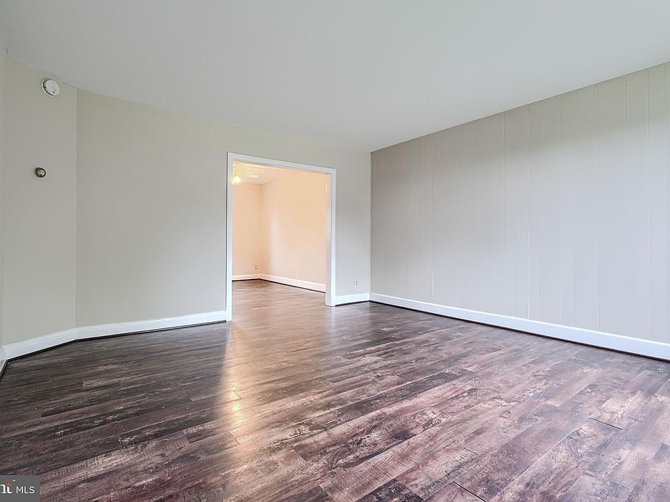 1st image of 1710 White Oak Ave