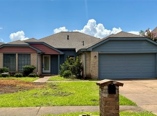 2511 Castle Pl, Stafford, TX 77477