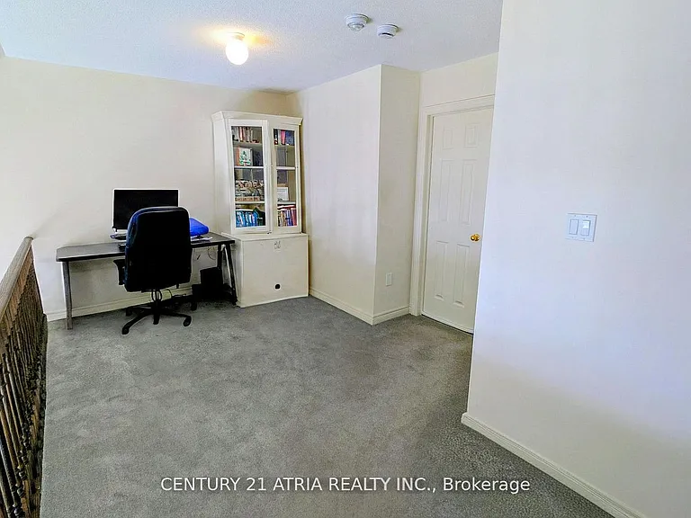 8 McAlister Ave — Photo 16