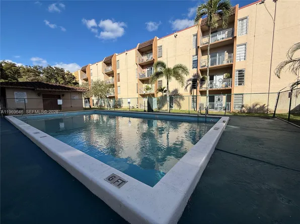 4845 NW 7th St APT 404-5, Miami, FL 33126