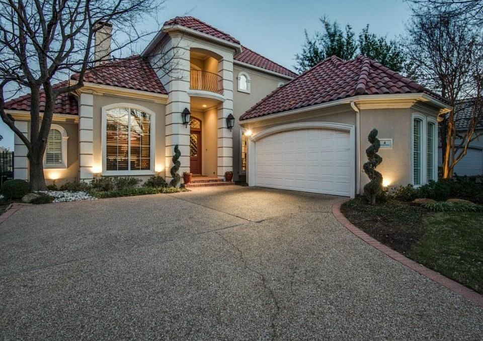 1st image of 4 Mission Hills Dr