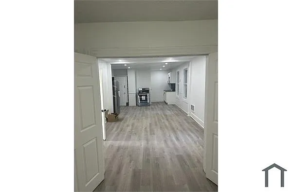 Building Photo - 7606 Aberdeen Ave #1