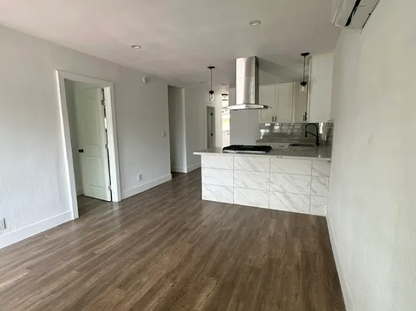 (undisclosed Address), Los Angeles, CA 90047