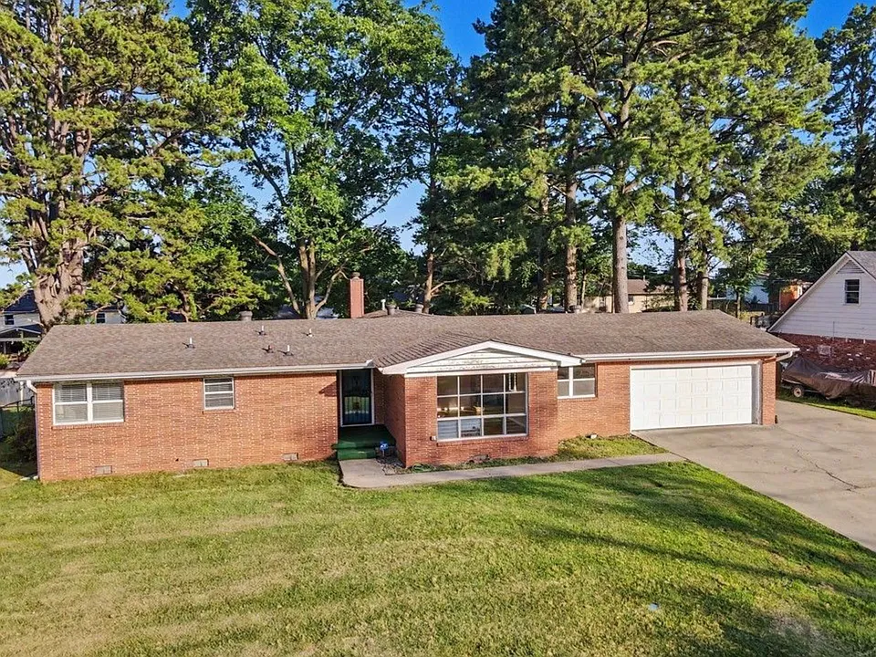 5820 Chippewa Trl