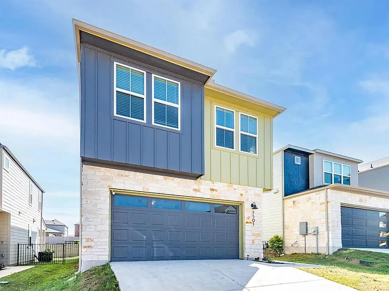 7501 Travertine Spring Dr — Photo 2