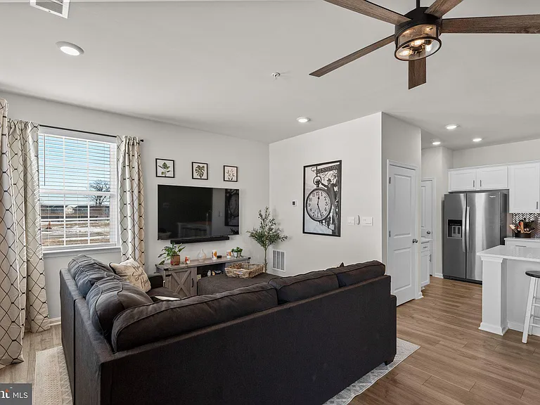 1801 Rankokus Dr — Photo 5