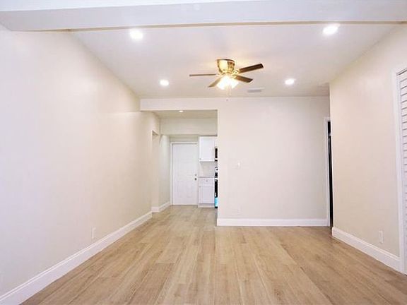 2nd image of 301 SW 14th Ct