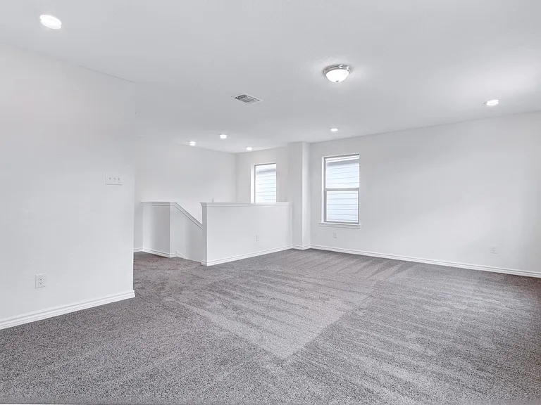 4955 Usaa Blvd — Photo 16