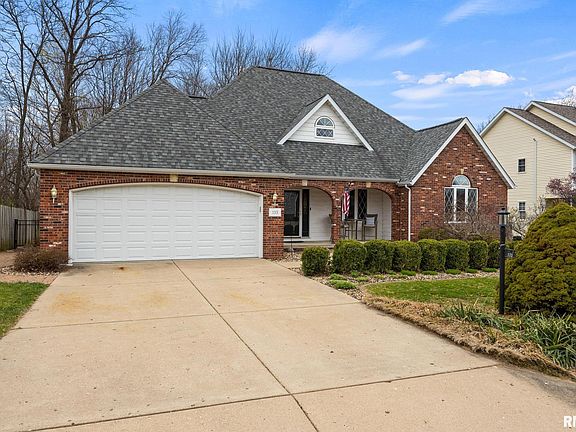 3rd image of 133 Cracklewood Ln