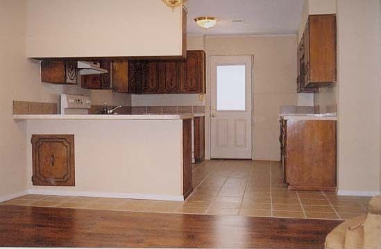 kitchen & dining room