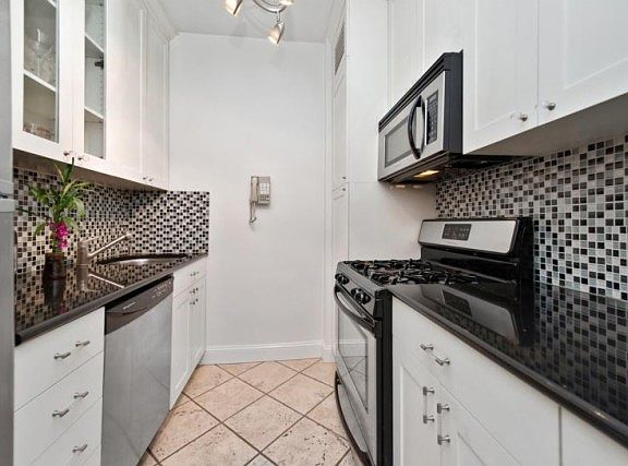 4th image of 340 E 64th St APT 11A