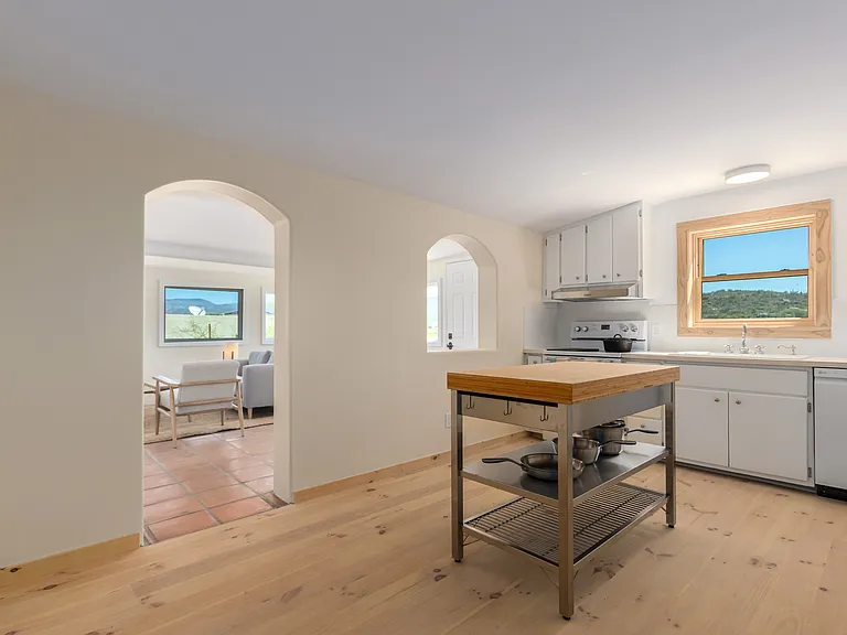 37934 N School House Rd — Photo 15
