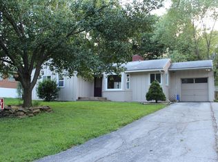 8640 N Grand Ave, Kansas City, MO 64155