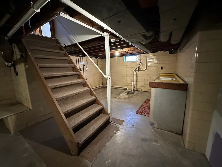 445 Constitution Blvd — Photo 9