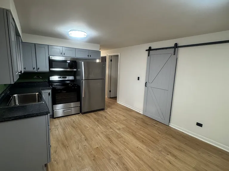 8536 W Berwyn Ave #G — Photo 8