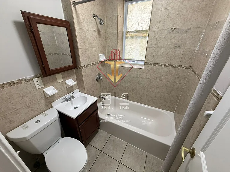 5712 Hudson Ave #A10 — Photo 6