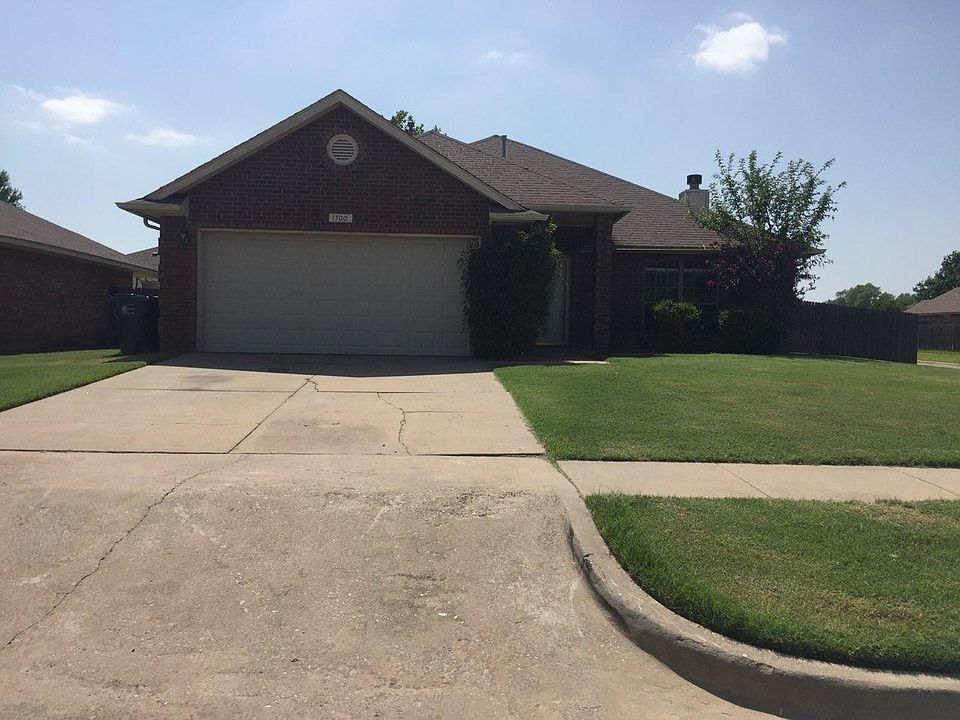 1st image of 1700 Briarcreek